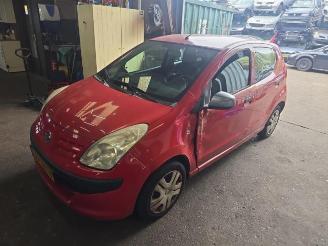 Coche siniestrado Nissan Pixo Pixo (D31S), Hatchback, 2009 1.0 12V 2012/4