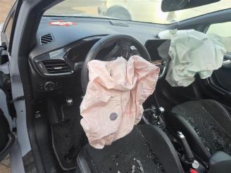 Ford Fiesta  picture 6