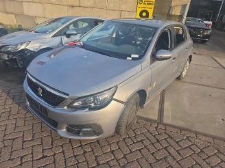 Vrakbiler auto Peugeot 308 308 (L3/L8/LB/LH/LP), Hatchback 5-drs, 2013 / 2021 1.5 BlueHDi 130 2018/4