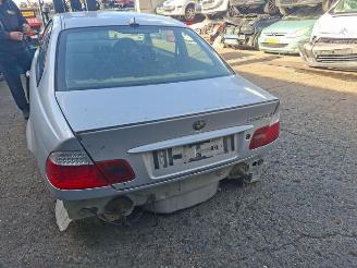 Vrakbiler auto BMW 3-serie 3 serie (E46/2), Coupe, 1998 / 2006 330 Ci 24V 2001