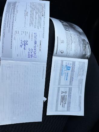 Peugeot 208 1.2 Signature picture 25