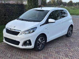 Peugeot 108 Allure picture 2