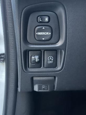 Peugeot 108 Allure picture 28