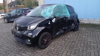 Smart Forfour Forfour (453) Hatchback 5-drs 0.9 TCE 12V (M281.910) [66kW]  (09-2014/=
=2E..) picture 8