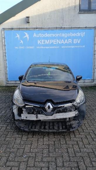 Vrakbiler auto Renault Clio Clio IV (5R) Hatchback 5-drs 0.9 Energy TCE 90 12V (H4B-400(H4B-A4)) [=
66kW]  (11-2012/08-2021) 2013/6