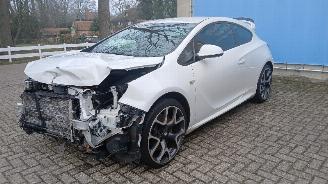 Opel Astra Astra J GTC (PD2/PF2) Hatchback 3-drs 2.0 16V Turbo OPC (B20NFT(Euro 6=
)) [206kW]  (04-2012/10-2018) picture 10
