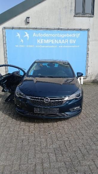 demontáž osobní automobily Opel Astra Astra K Hatchback 5-drs 1.4 Turbo 16V (B14XFT(Euro 6)) [110kW]  (10-20=
15/12-2022) 2019
