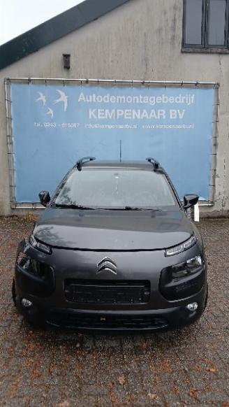 demontáž osobní automobily Citroën C4 C4 Cactus (0B/0P) Hatchback 5-drs 1.2 PureTech 82 12V (EB2F(HMZ)) [60k=
W]  (09-2014/...) 2016/10
