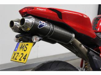 Ducati 848 Lichte rijdbare schade picture 6