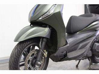 Piaggio  BEVERLY S 400 HPE picture 10