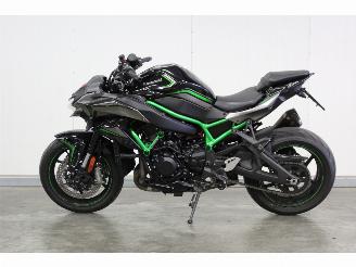 Vrakbiler motor Kawasaki 690 SMC ZH2 2021