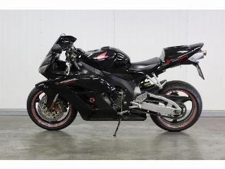 skadebil motor Honda CBR 1000 RR 2005