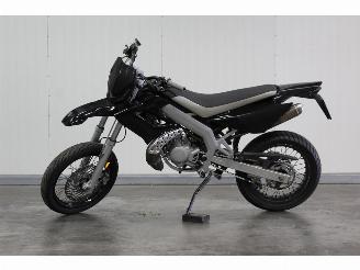 Vaurioauto  scooters Derbi  Senda 2008