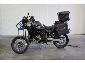 krockskadad bil motor Honda  CRF 1100 D4 2024/10