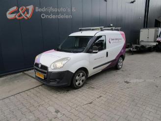 Coche siniestrado Fiat Doblo Doblo Cargo (263), Van, 2010 1.3 D Multijet 2012/5
