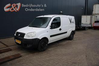 Coche siniestrado Fiat Doblo Doblo Cargo (223), Van, 2001 / 2010 1.9 JTD 2009/8