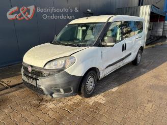 Coche siniestrado Fiat Doblo Doblo Cargo (263), Van, 2010 1.3 D Multijet 2017/6