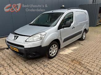 Autoverwertung Peugeot Partner Partner Tepee (7A/B/C/D/E/F/G/J/P/S), MPV, 2008 / 2018 1.6 HDiF 90 16V Phase 1 2011/10