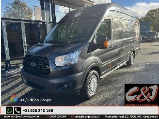 krockskadad bil bedrijf Ford Transit  2015/6