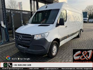 skadebil bedrijf Mercedes Sprinter  2018/9