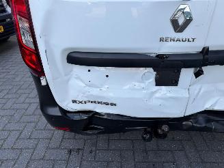 Renault Express  picture 13