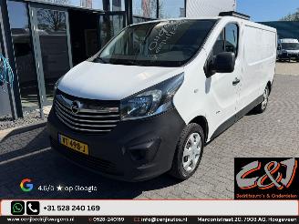 skadebil bedrijf Opel Vivaro  2016/2