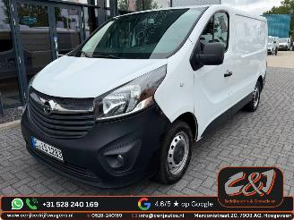 skadebil bedrijf Opel Vivaro  2015/5