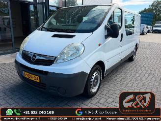krockskadad bil bedrijf Opel Vivaro  2009/7