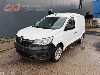 krockskadad bil motor Renault Express Express, Van, 2021 1.5 dCi 75 2021/8