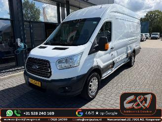 krockskadad bil bedrijf Ford Transit  2019/7