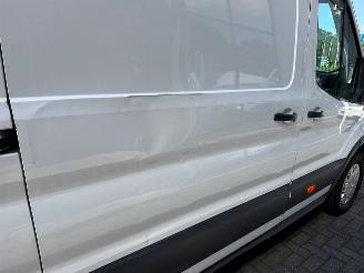 Ford Transit  picture 22