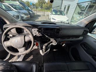 Peugeot Expert  picture 24