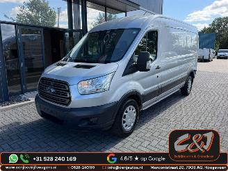 krockskadad bil bedrijf Ford Transit  2017/9