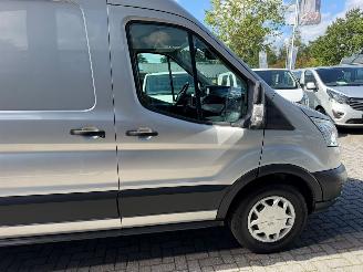Ford Transit  picture 13