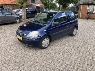 uszkodzony samochody osobowe Toyota Yaris Automaat 2002/1