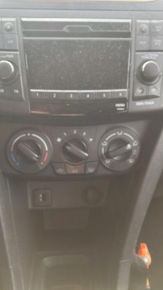 Suzuki Swift 1.2  SUMMER picture 11