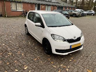 damaged passenger cars Skoda Citigo 1.0 AMBITION 2018/10