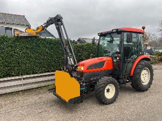 krockskadad bil machine Kubota  maaiarm 2013/6