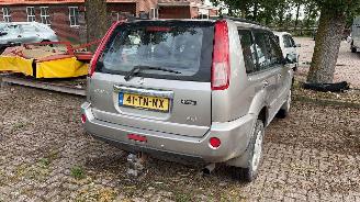 krockskadad bil auto Nissan X-Trail 2.2 dci Columbia 2006/2