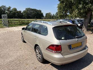 skadebil auto Volkswagen Golf  2013/8