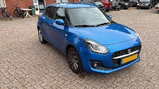 krockskadad bil bedrijf Suzuki Swift 1.2 SELECT Smart Hybride 2024/3