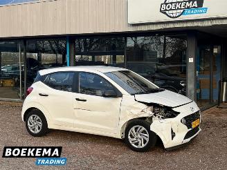 Vaurioauto  passenger cars Hyundai I-10 1.0 i-Drive 2022/2