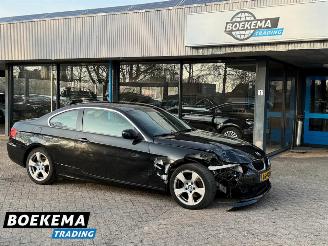 Damaged car BMW 3-serie 320i 163PK Corporate Lease Business Navagita 2011/2