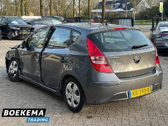 Hyundai I-30 1.4i i-Motion Business Climate Stoelverw. picture 3