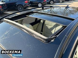 BMW 3-serie 325xi 218PK High Exe 4X4 Leer Automaat Open-Dak Keylss Navigatie picture 8