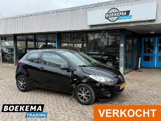 Schadeauto Mazda 2 1.3 Cool Navigatie Airco 2011/4