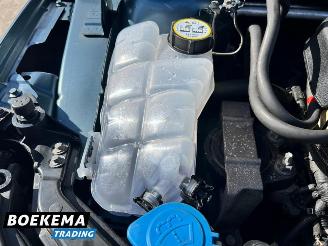 Volvo V-40 1.6 D2 Momentum Navigatie Camera Clima Cruise picture 10