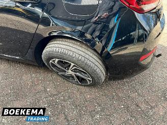 Hyundai I-30 1.5 T-GDi MHEV Stoel/Stuur Verwarming + Ventilatie Navigatie Camera picture 12