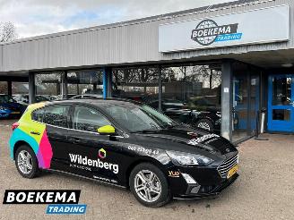 Damaged car Ford Focus 1.0 EcoBoost Business Navigatie Climate Cruise Camera 2021/11