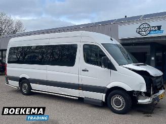 krockskadad bil bedrijf Volkswagen Crafter 35 2.0 TDI L3-H2 9-Persoons Airco Rolstoellift Cruise 2014/8